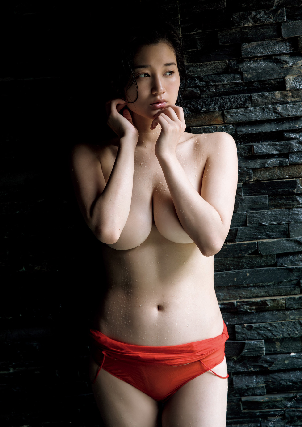 Arisa Deguchi 出口亜梨沙, ファースト写真集 『 EXIT 』 Set.03