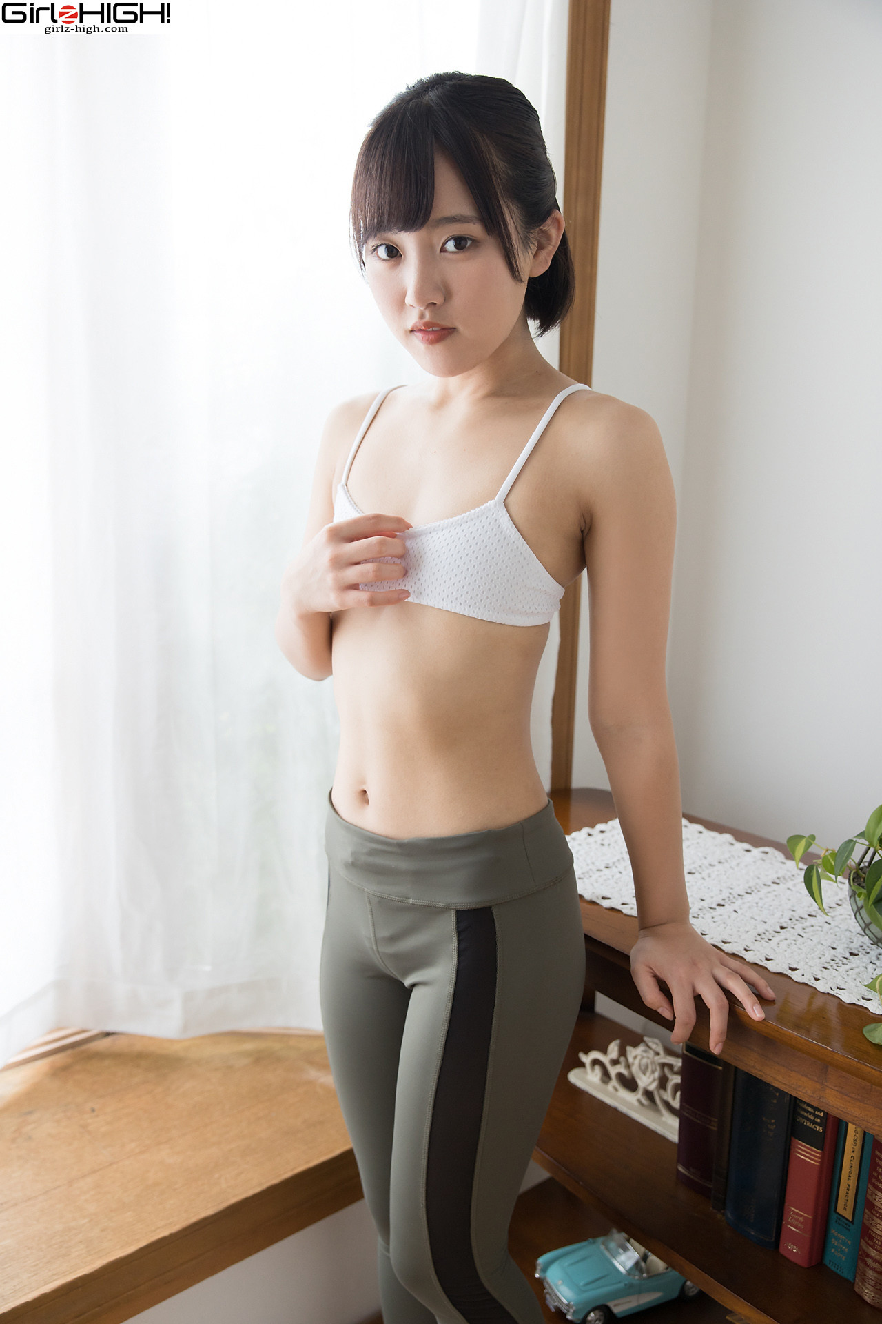 Anjyu Kouzuki 香月杏珠, [Girlz-High] 2021.12.08 (bfaa_070_002)