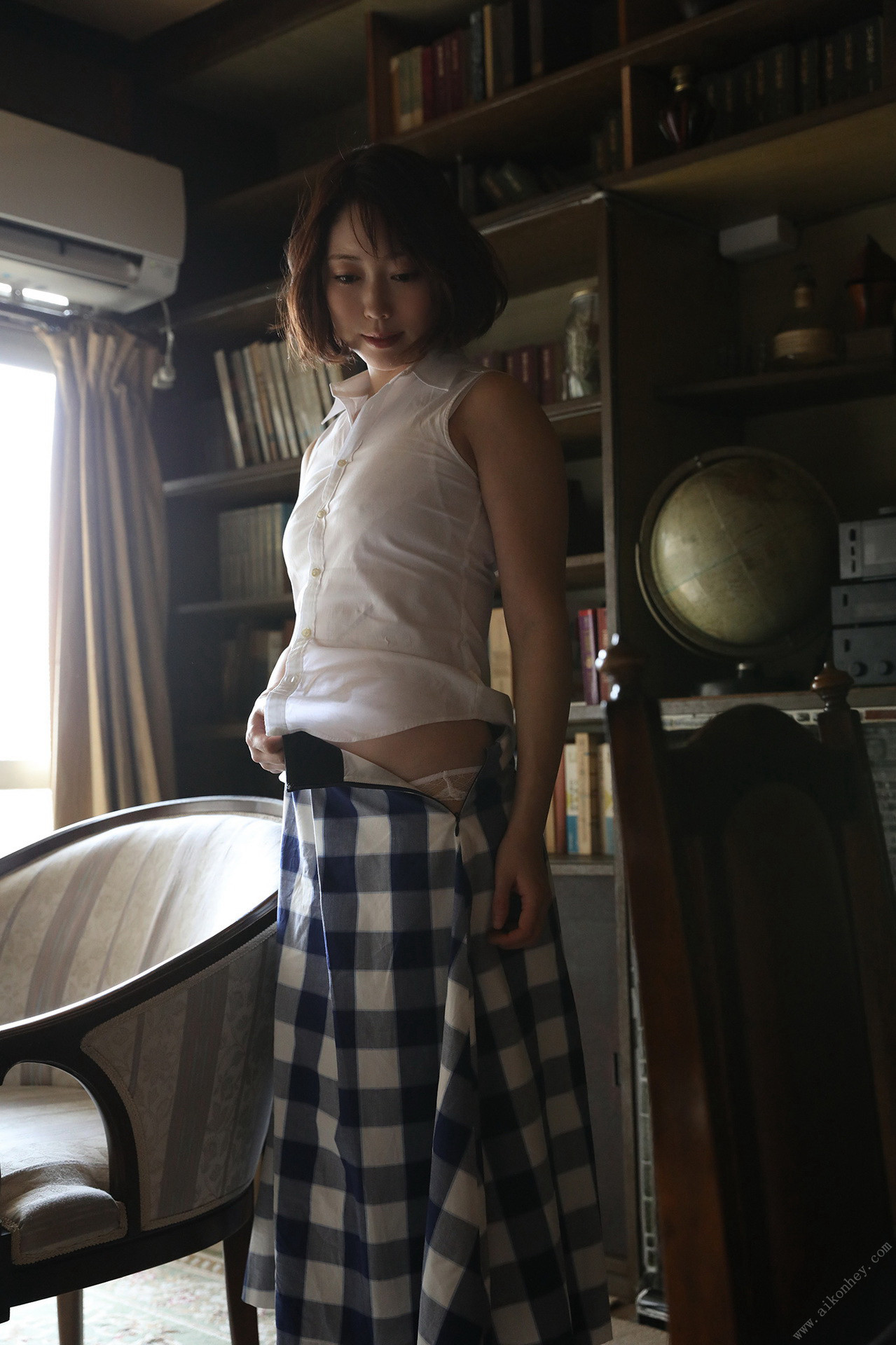 Miku 未來, 週刊ポストデジタル写真集 聡明な淑女の止まらない妄想 Set.01