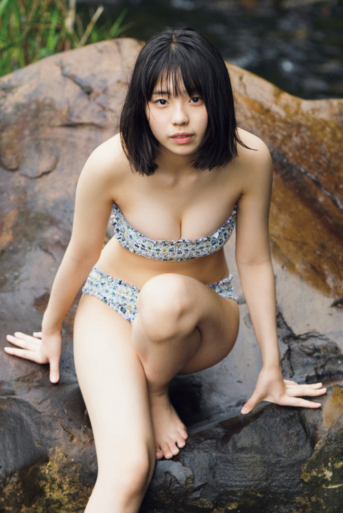 Read more about the article Hina Kikuchi 菊地姫奈, １ｓｔ写真集 はばたき Set.03