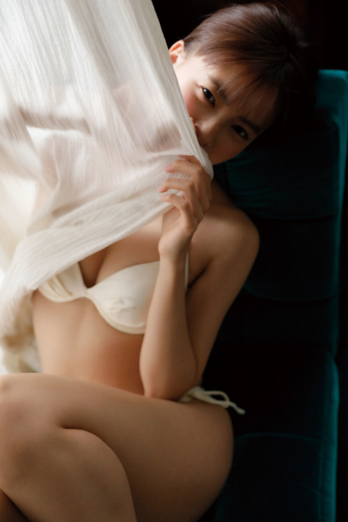 Read more about the article Yume Shinjo 新條由芽, FRIDAYデジタル写真集 キラめくヒロイン Set.02